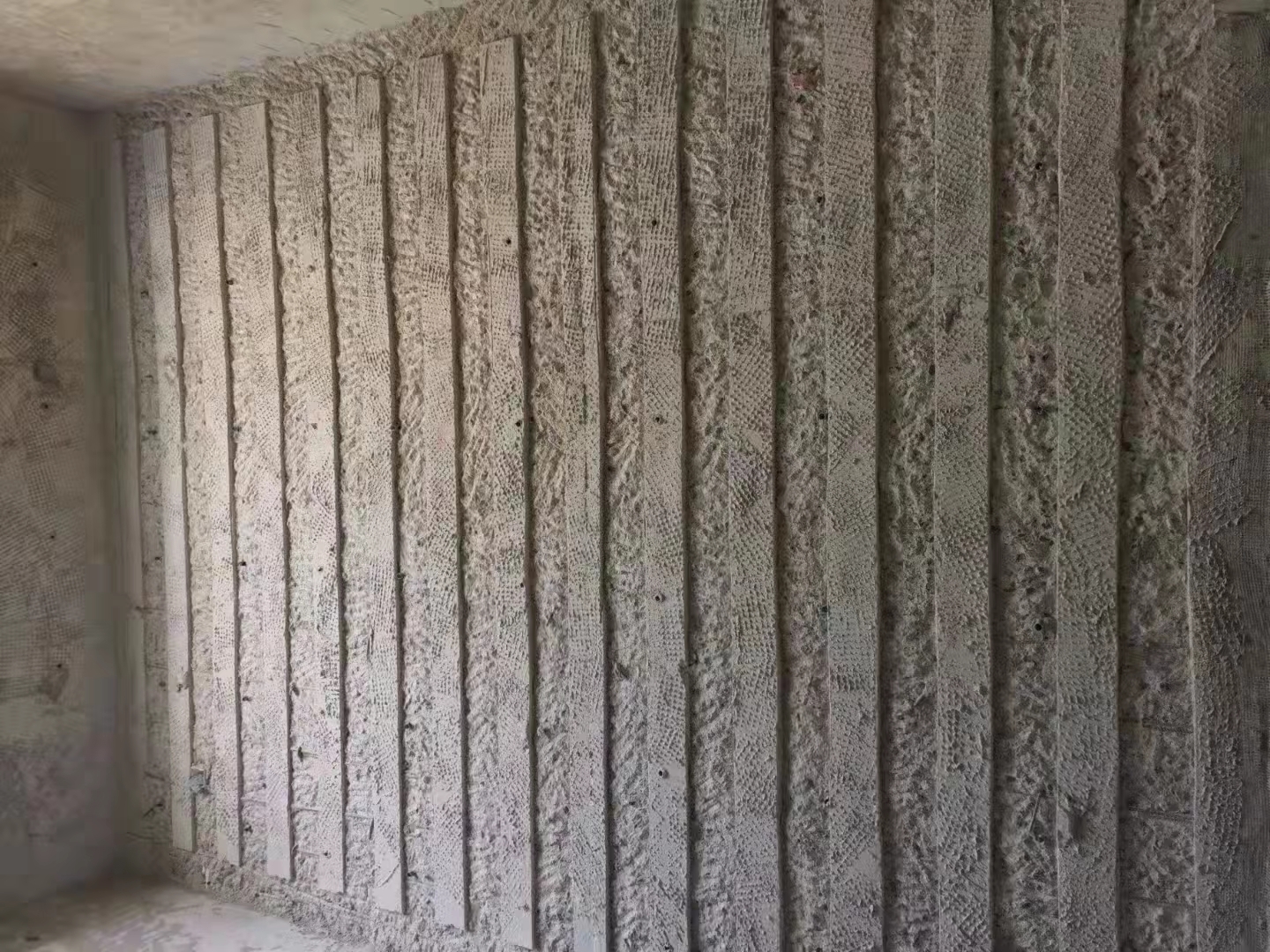 阿鲁科尔沁房屋墙体加固施工方法