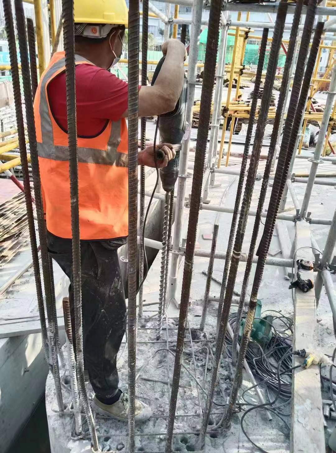 阿鲁科尔沁增大截面法加固框架柱施工方案